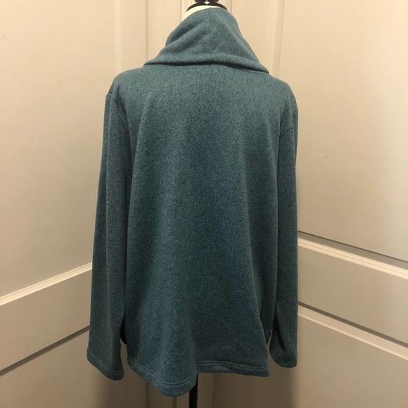 Ll Bean ladies turtleneck sweater - Picture 3 of 4